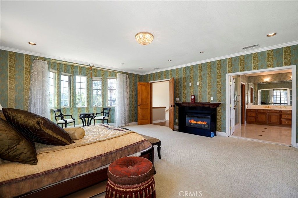 Bedroom, Dining room, Fireplace, Interior, Recessed Lighting