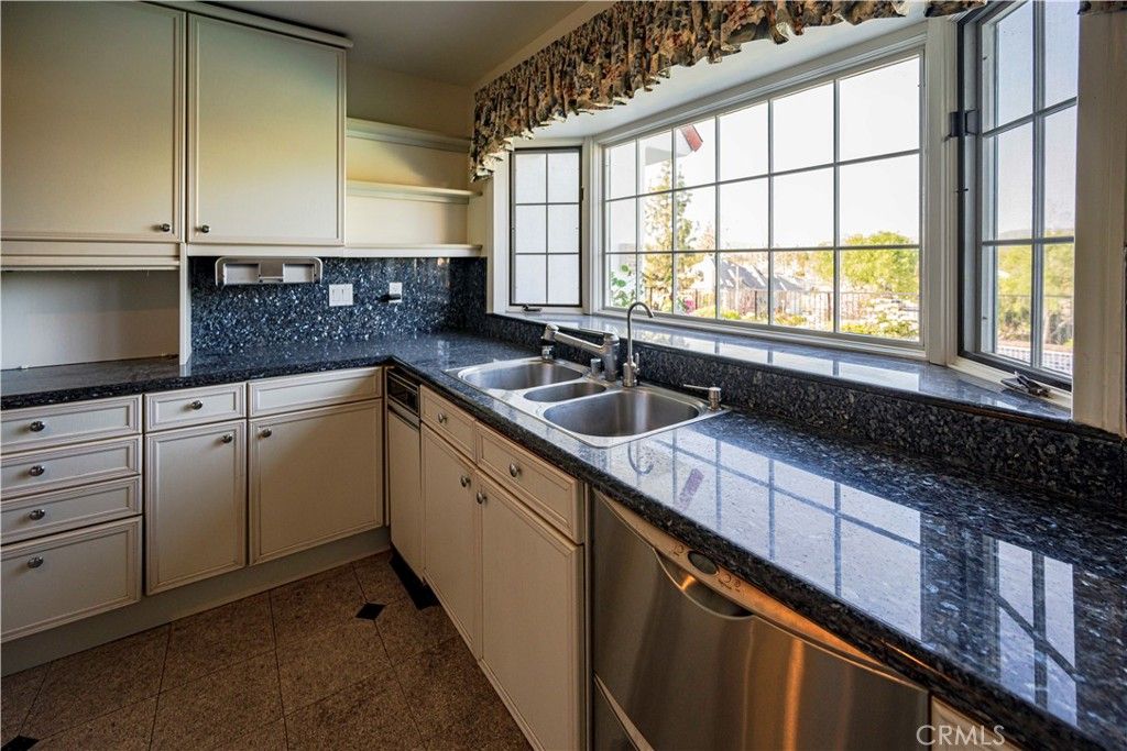 Interior, Kitchen, Tile Countertops