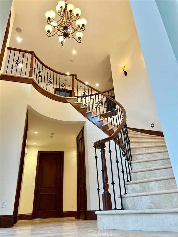 Chandelier, Interior, Recessed Lighting