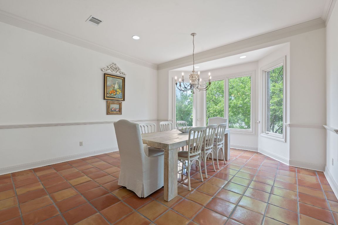 Chandelier, Dining room, Interior, Recessed Lighting
