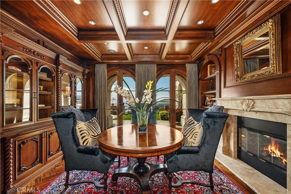 Dining room, Fireplace, Interior, Recessed Lighting, Wooden Beams, Wooden Ceilings