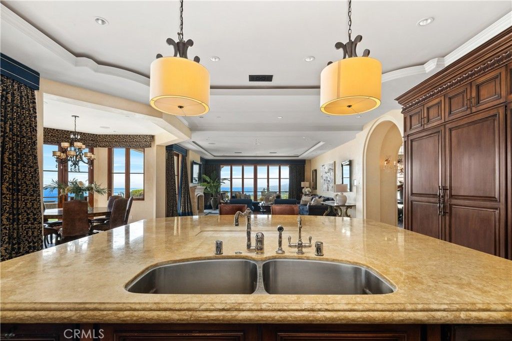Dining room, Interior, Living room, Pendant Lights, Recessed Lighting