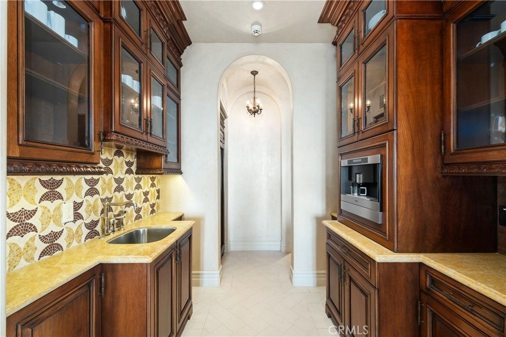 Chandelier, Interior, Kitchen
