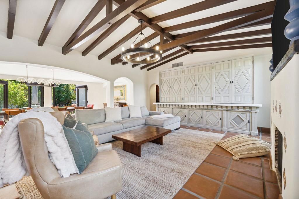 Chandelier, Dining room, Interior, Living room, Pendant Lights, Wooden Beams