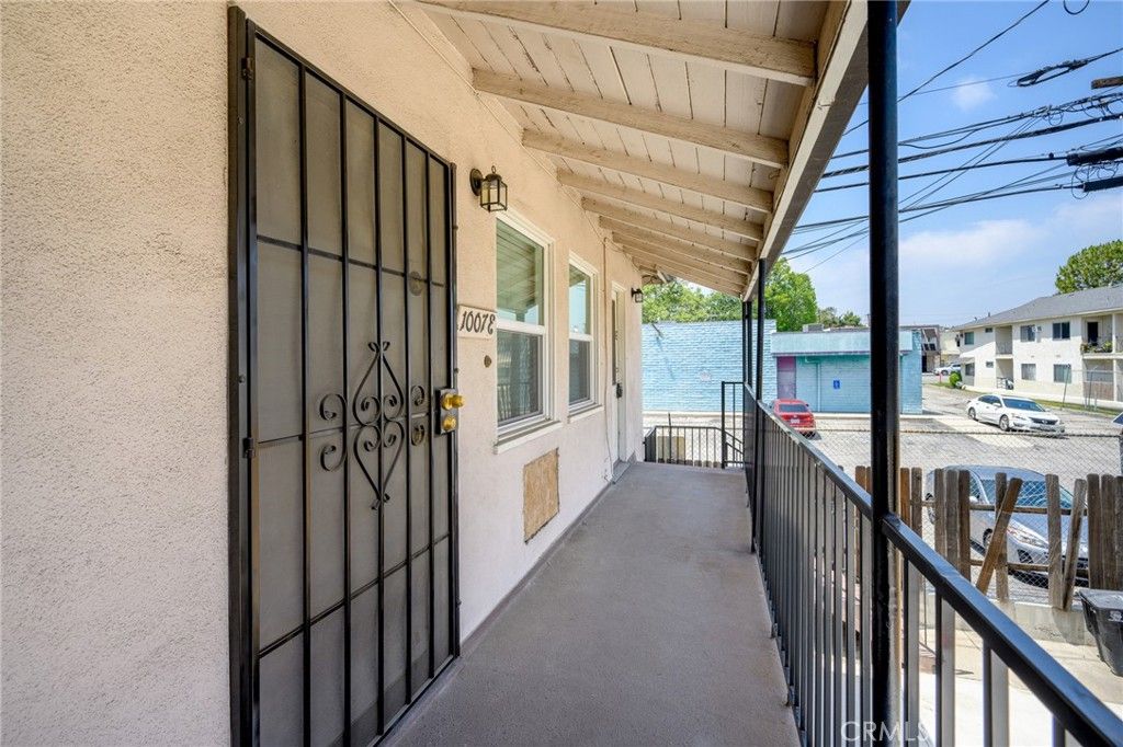 Exterior, Water