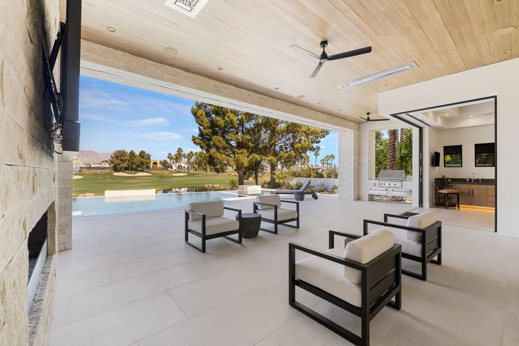 Exterior, Fireplace, Pool