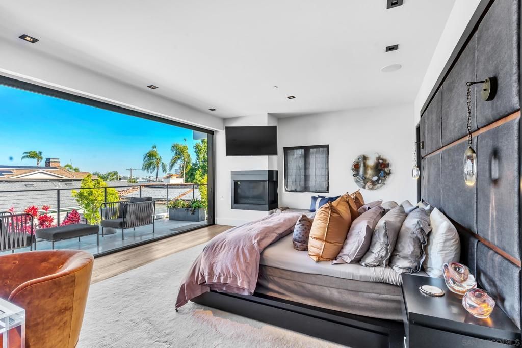 Bedroom, Fireplace, Interior, Recessed Lighting, Wood Texture Flooring