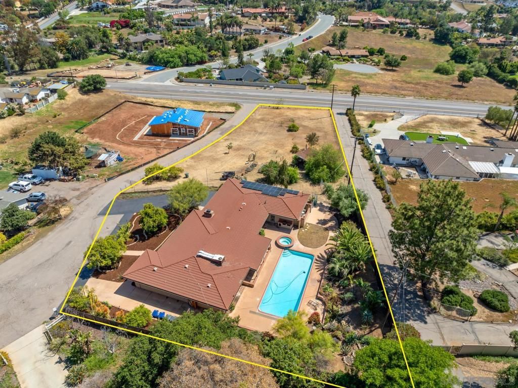 Exterior, Drone