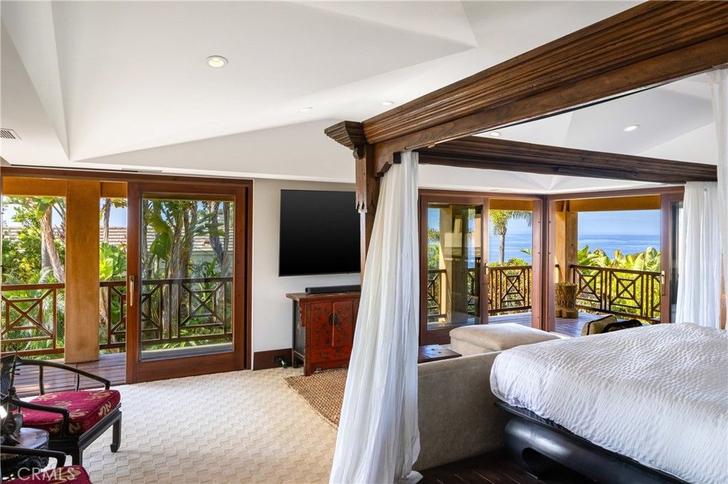 Bedroom, Interior, Recessed Lighting, Water