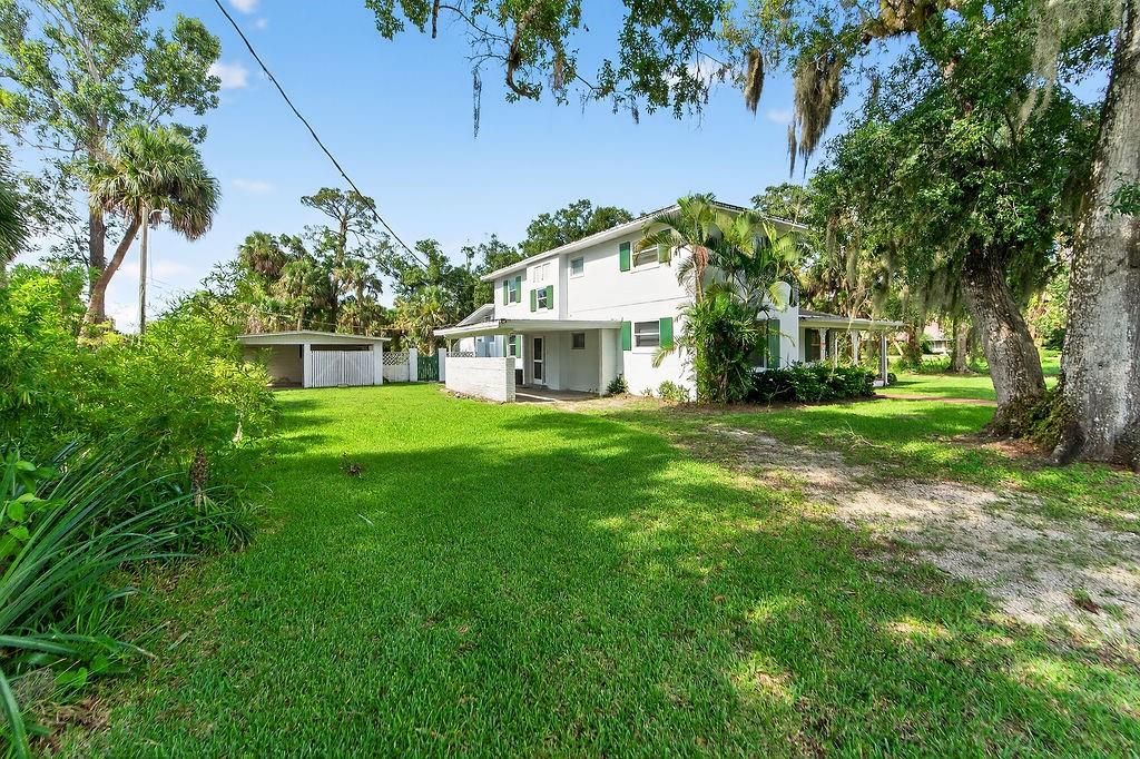 Backyard, Exterior