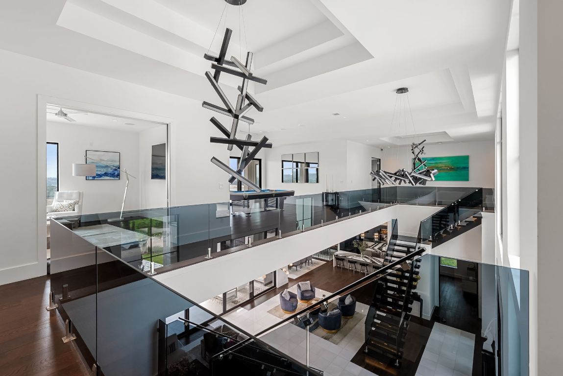 Interior, Pendant Lights, Recessed Lighting, Wood Texture Flooring