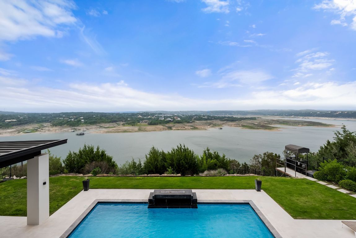 Exterior, Pool, Water