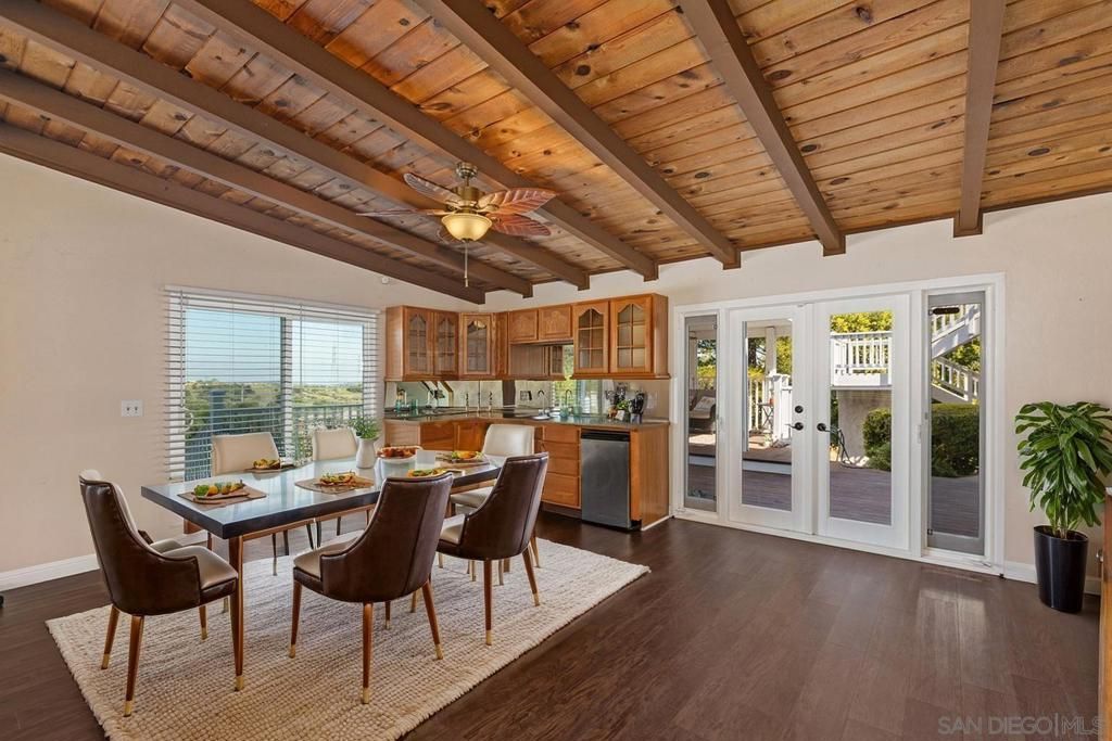 Dining room, Interior, Kitchen, Wooden Beams, Wooden Ceilings, Wood Texture Flooring