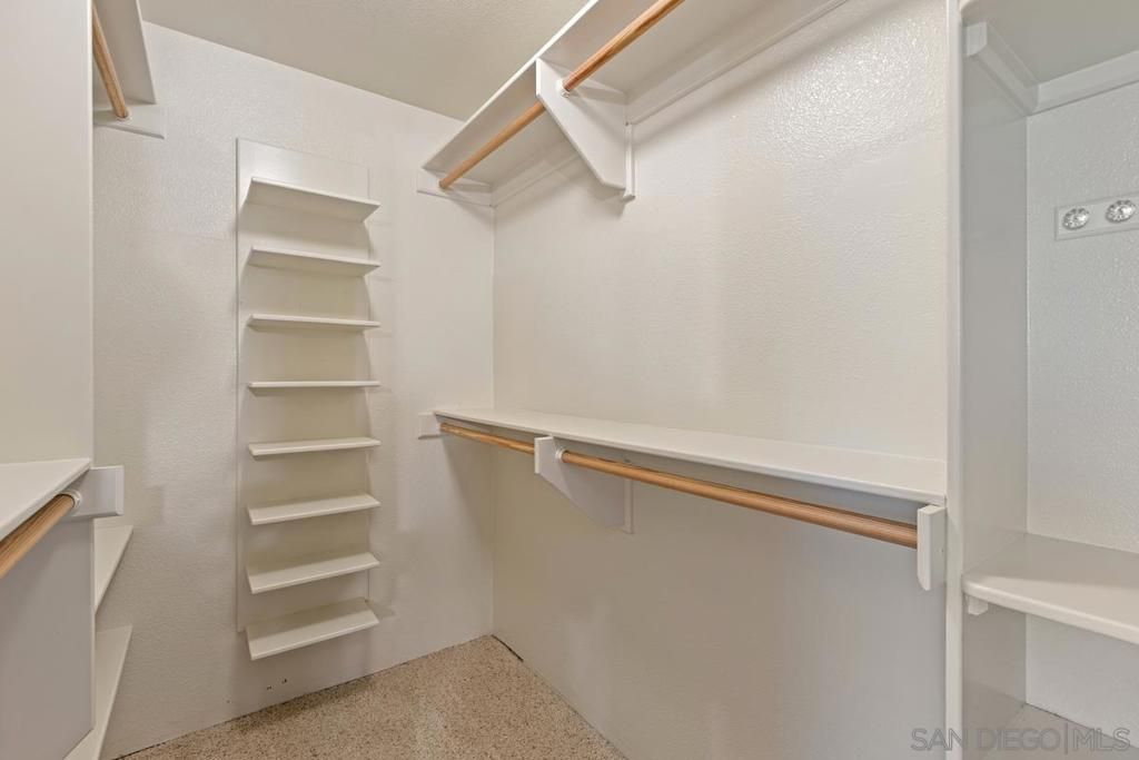 Interior, Walk-in Closets