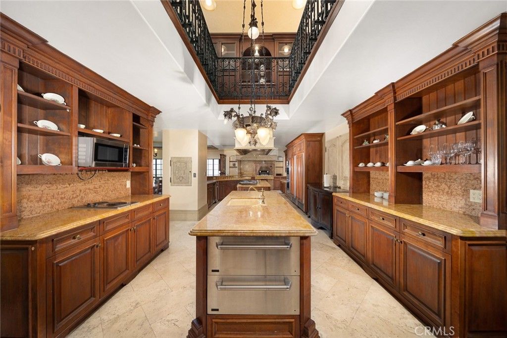 Chandelier, Interior, Kitchen, Pendant Lights, Stainless Steel Appliances