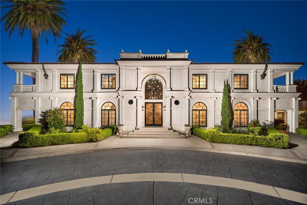 Exterior, Facade, French Provincial