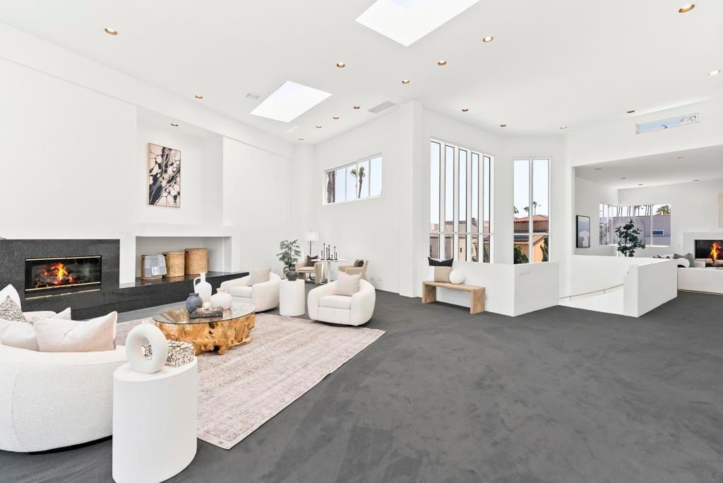 Fireplace, Interior, Living room, Recessed Lighting