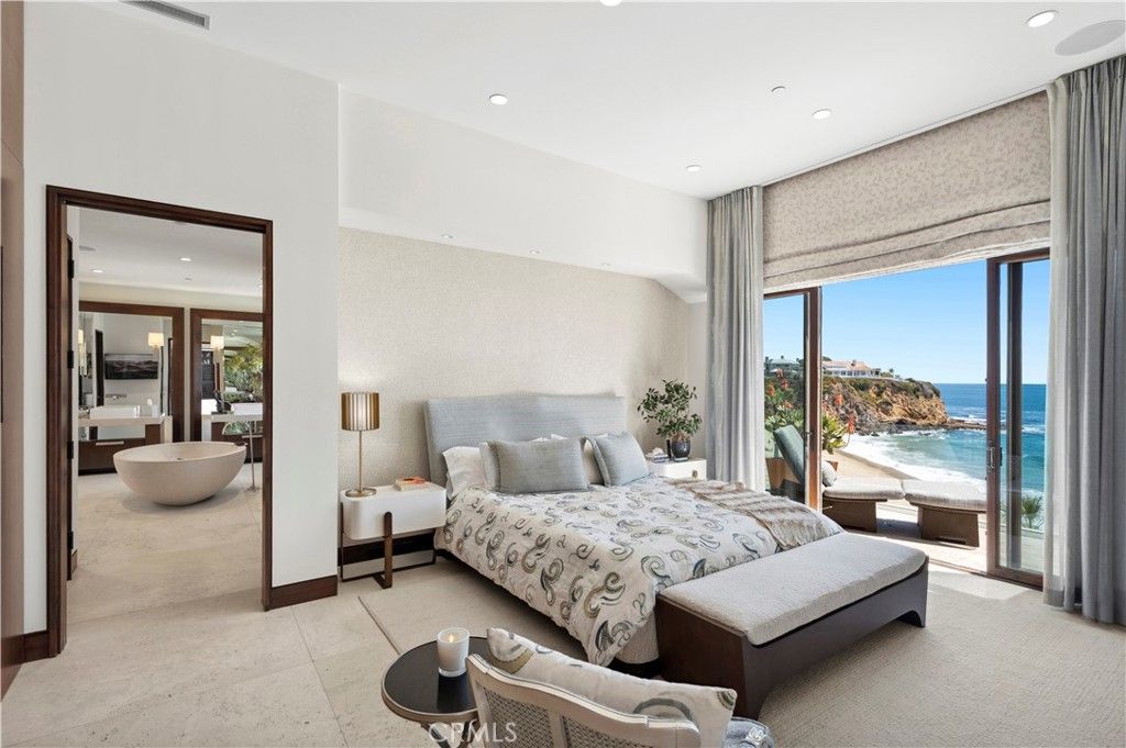 Bedroom, Interior, Recessed Lighting, Water