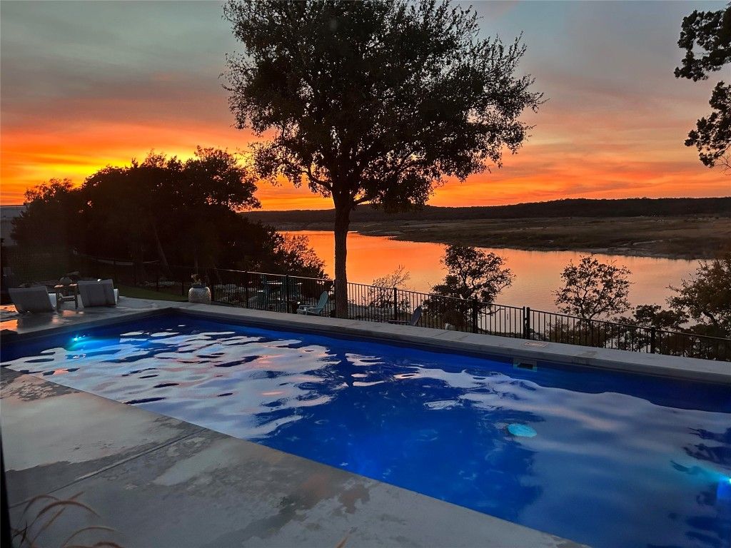 Exterior, Pool, Water