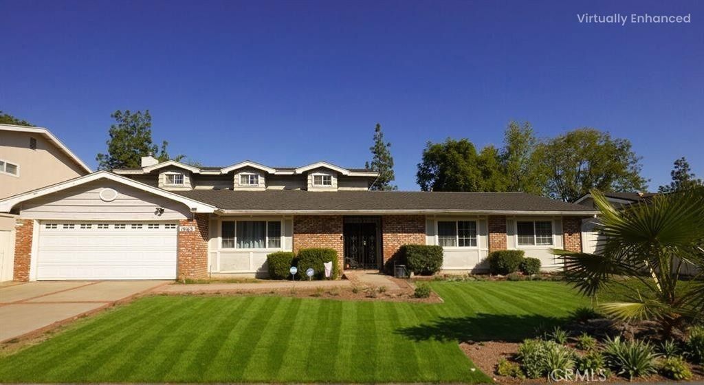 Attached, Exterior, Facade, Brick Facade, Ranch