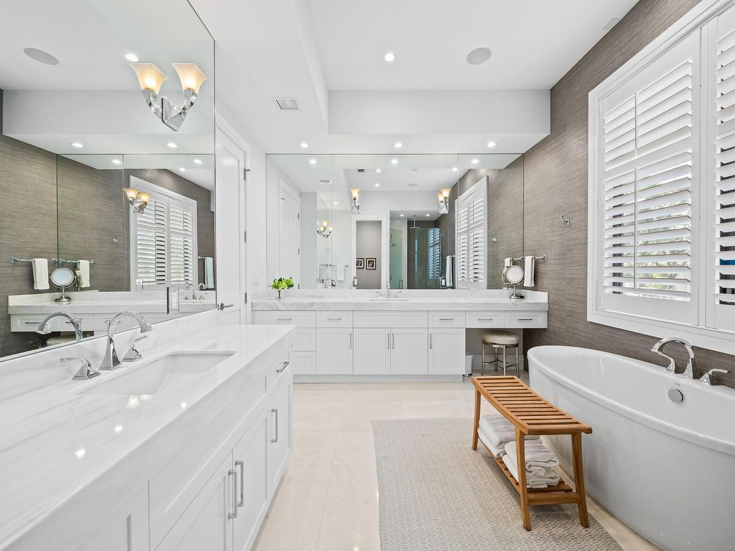 Bathroom, Dual Sink Vanities, Interior, Pendant Lights, Recessed Lighting