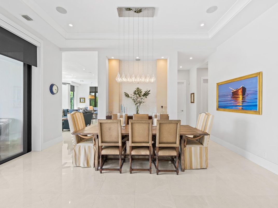 Dining room, Interior, Pendant Lights, Recessed Lighting
