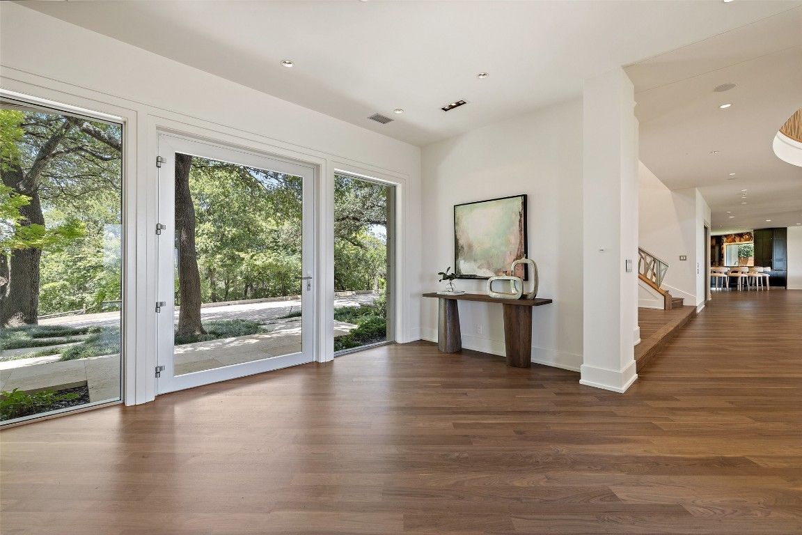 Interior, Recessed Lighting, Wood Texture Flooring