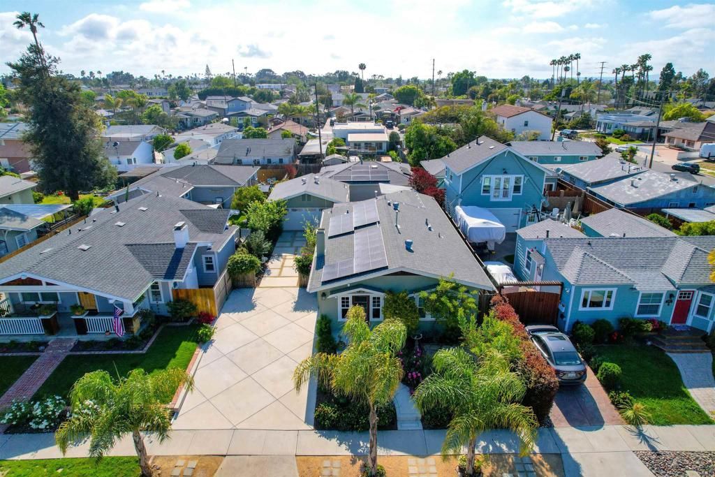 Exterior, Drone