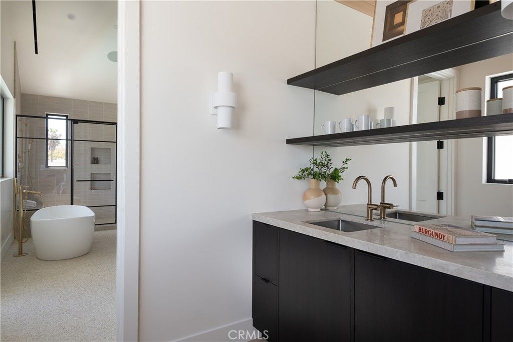 Bathroom, Dual Sink Vanities, Free Standing Baths, Glass Shower, Interior