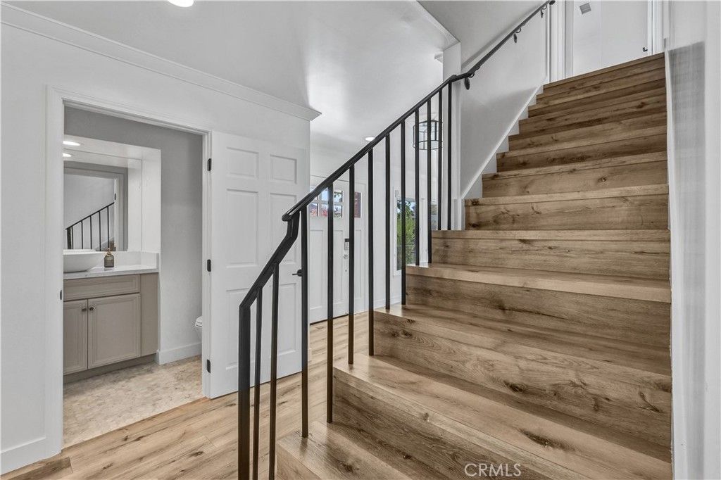 Interior, Recessed Lighting, Wood Texture Flooring, Wooden Walls