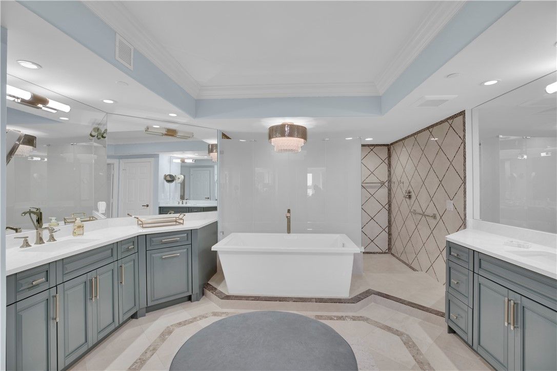 Bathroom, Dual Sink Vanities, Free Standing Baths, Glass Shower, Interior, Recessed Lighting