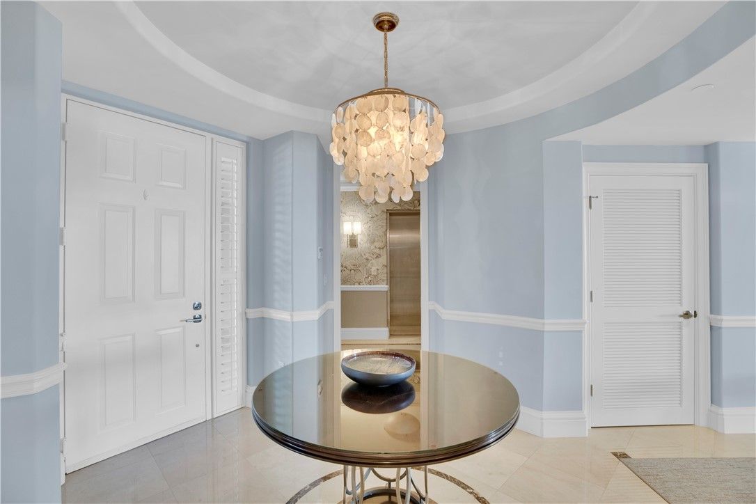 Chandelier, Interior