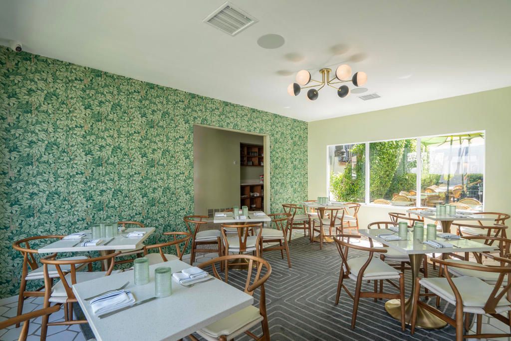 Dining room, Interior