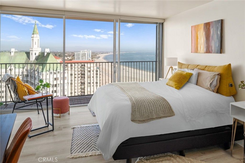 Bedroom, Interior, Water, Wood Texture Flooring