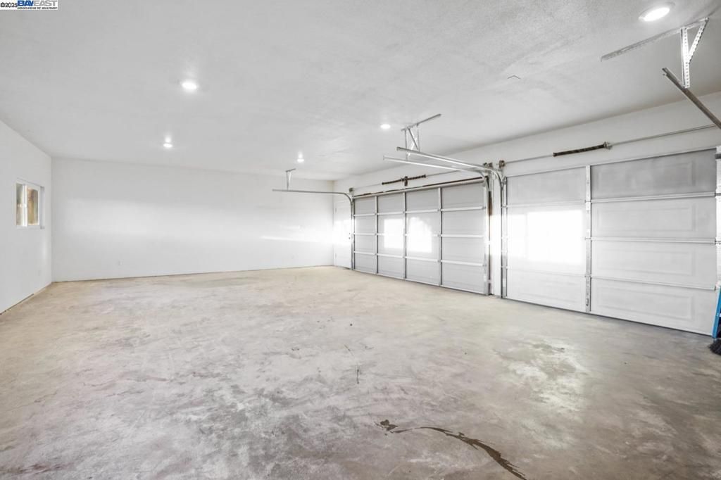 Garage, Interior, Recessed Lighting