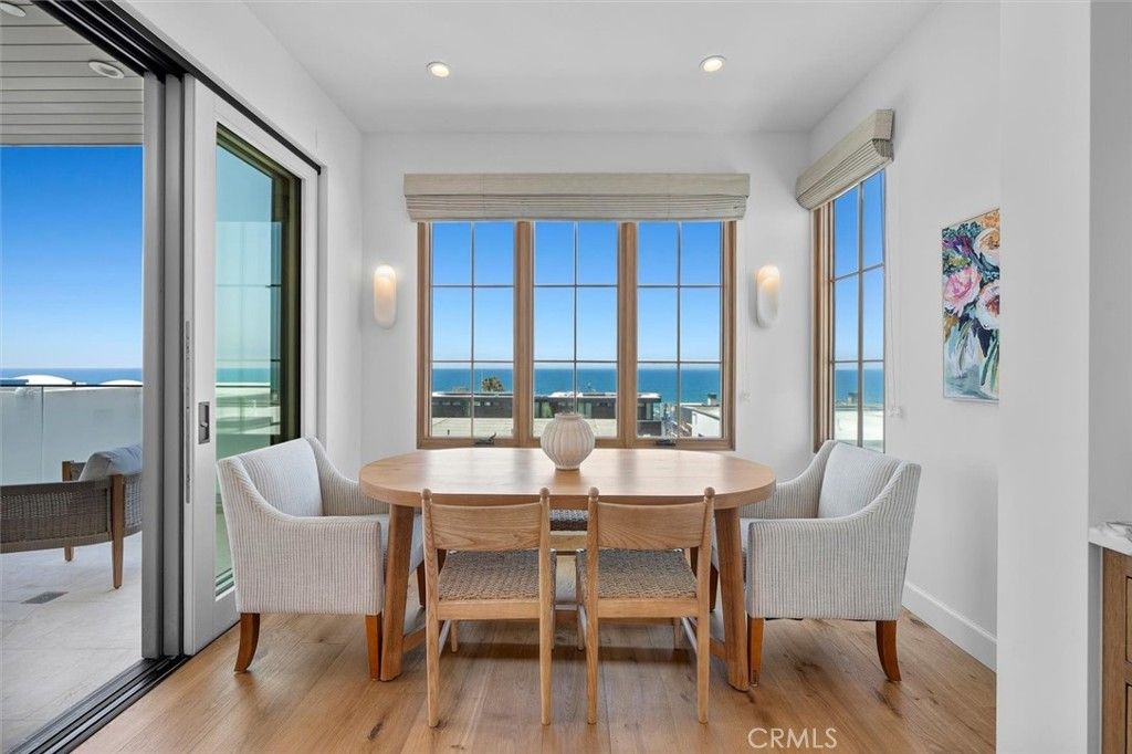 Dining room, Interior, Recessed Lighting, Water, Wood Texture Flooring