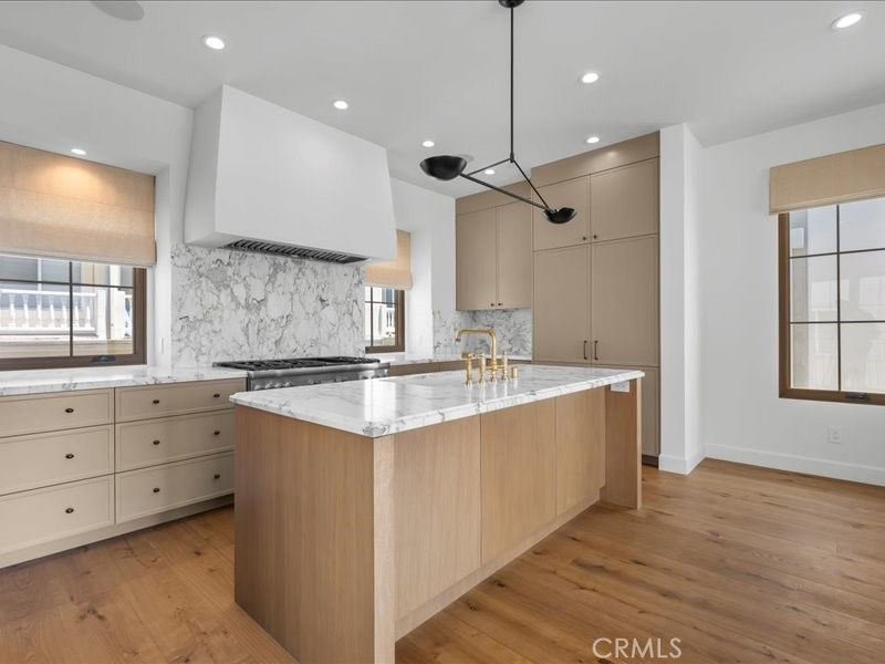 Interior, Kitchen, Marble Walls, Pendant Lights, Recessed Lighting, Wood Texture Flooring