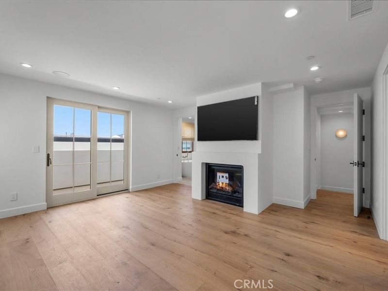 Empty room, Fireplace, Interior, Recessed Lighting, Wood Texture Flooring