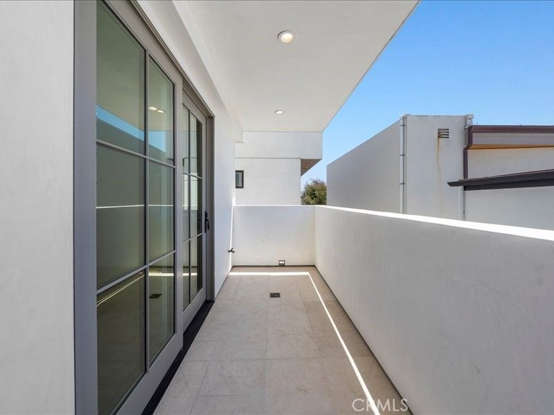 Exterior, Recessed Lighting