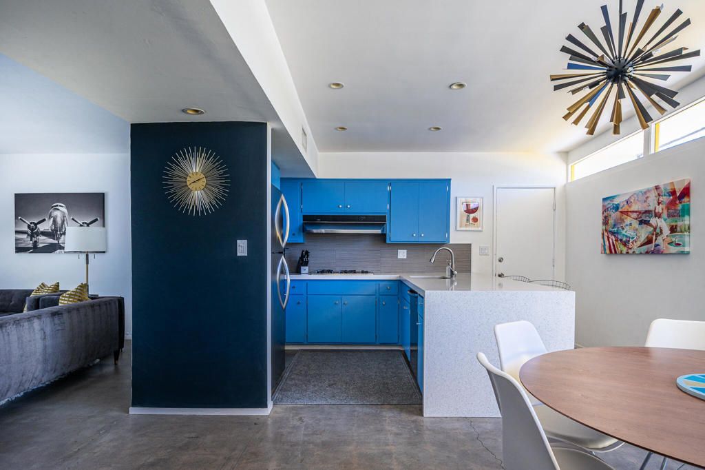 Dining room, Interior, Kitchen, Recessed Lighting