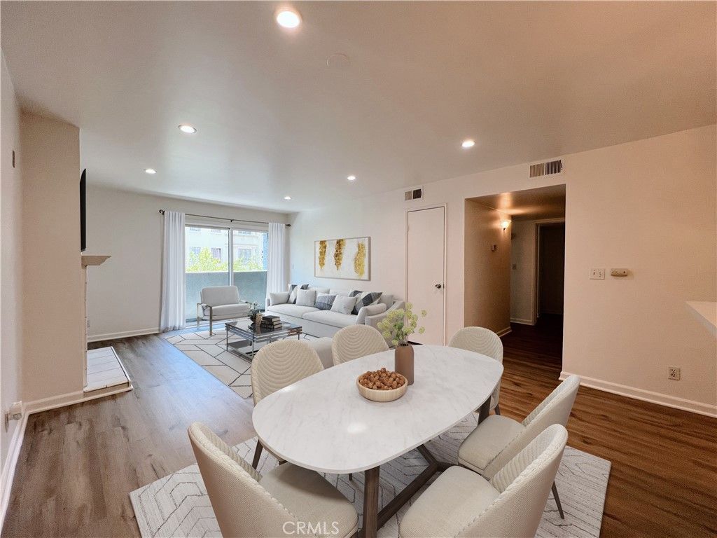 Dining room, Interior, Living room, Recessed Lighting, Wood Texture Flooring