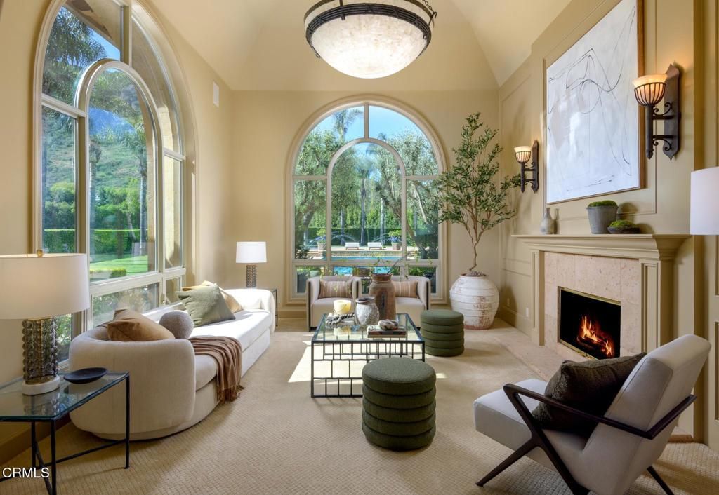Fireplace, Interior, Living room