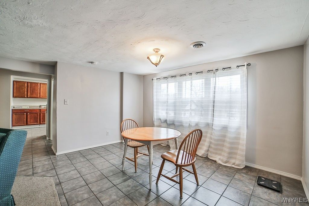 Dining room, Interior
