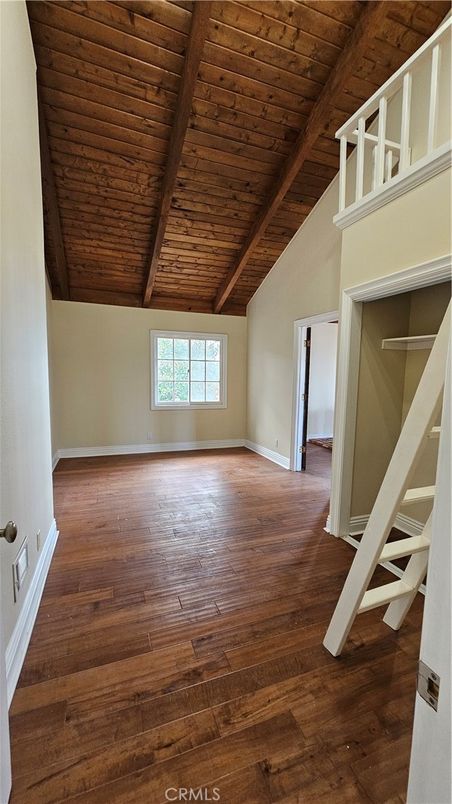Empty room, Interior, Wooden Beams, Wooden Ceilings, Wood Texture Flooring