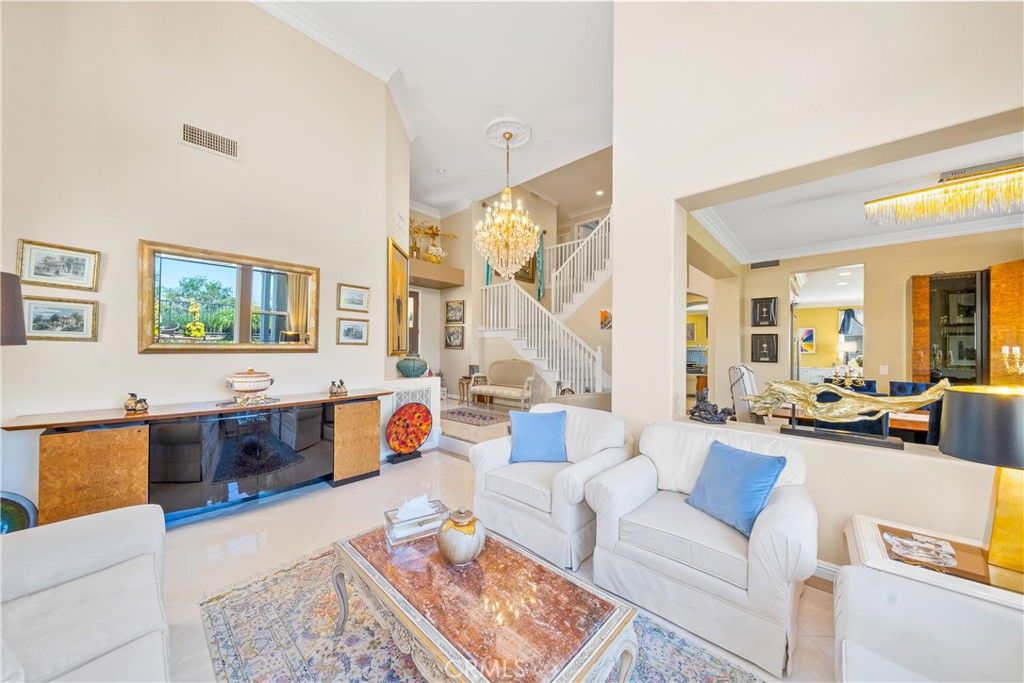 Chandelier, Dining room, Interior, Living room, Recessed Lighting