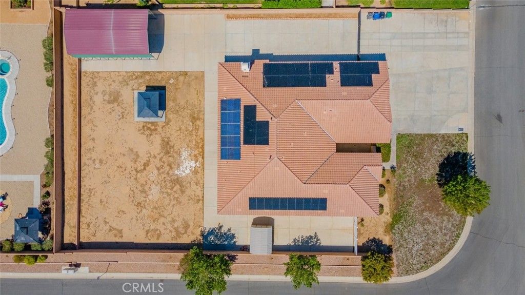 Exterior, Drone