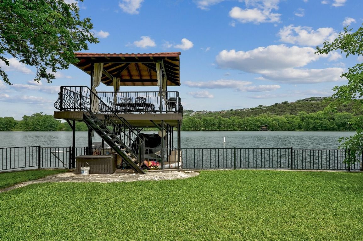 Exterior, Water