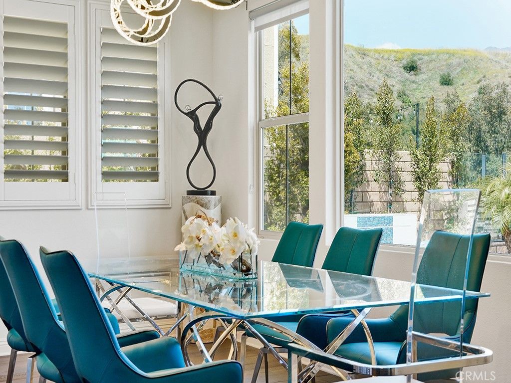 Dining room, Interior