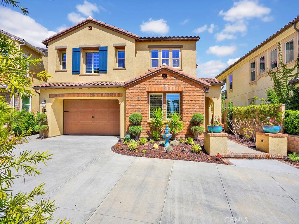 Attached, Exterior, Facade, Brick Facade, Mediterranean