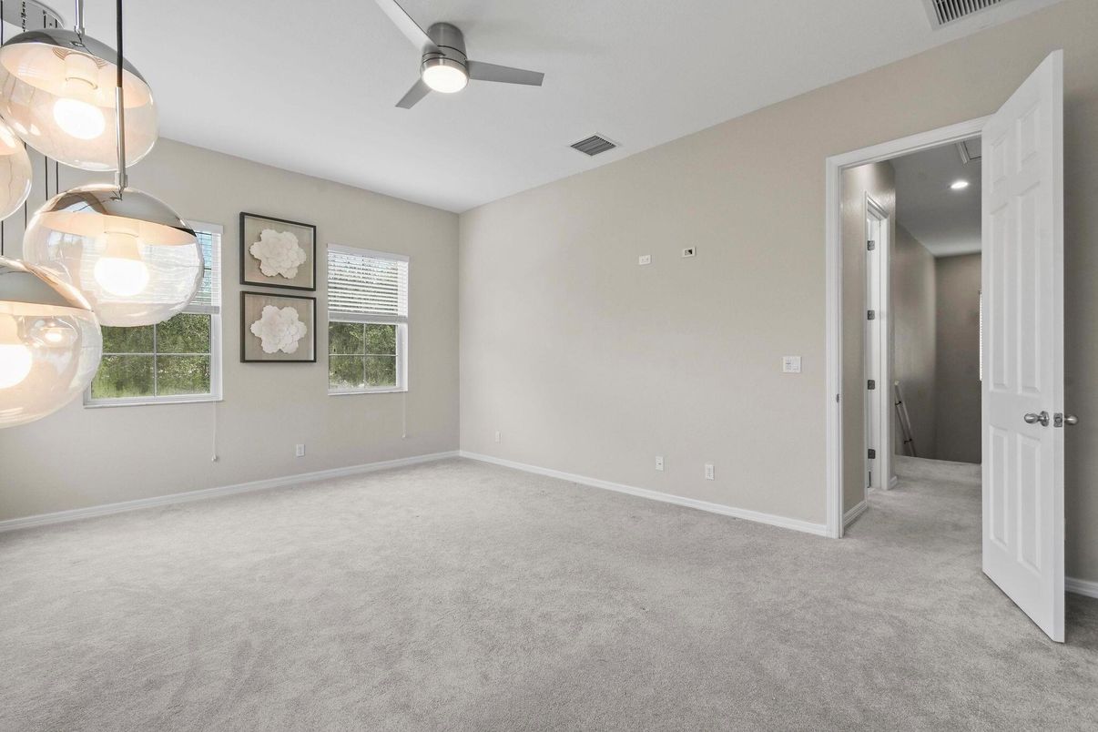 Empty room, Interior, Recessed Lighting